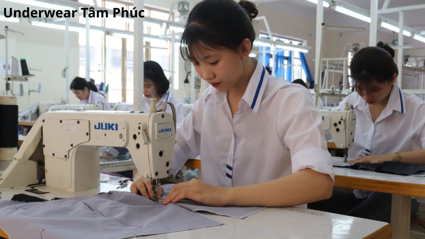 Xưởng sản xuất đồ lót Tâm Phúc